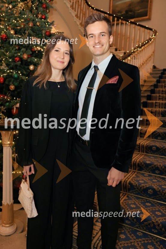  Nežka Zupan, Društvo VTIS;  Anton Dusak, Društvo VTISChristmas Gala 2024, dogodek Britansko - slovenske gospodarske zbornice