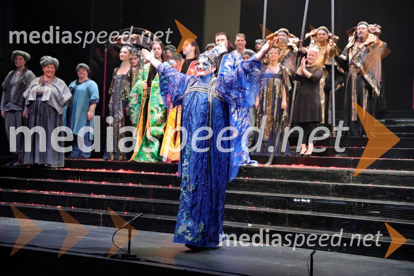  Rebeka Lokar, operna pevkaTurandot, opera na odru Slovenskega narodnega gledališča Maribor