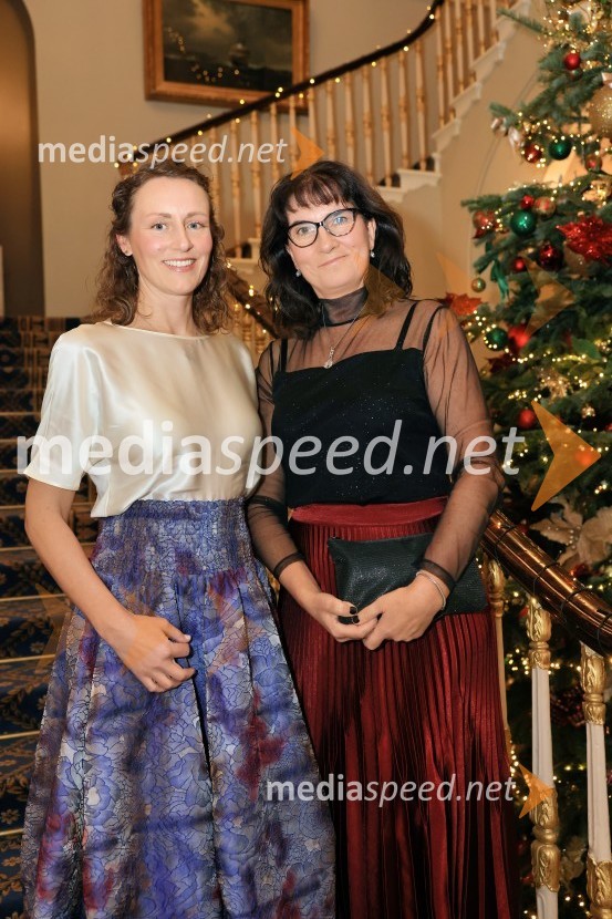  Sarah Antlej, Trescon;  Petra Treven Bernat, TresconChristmas Gala 2024, dogodek Britansko - slovenske gospodarske zbornice