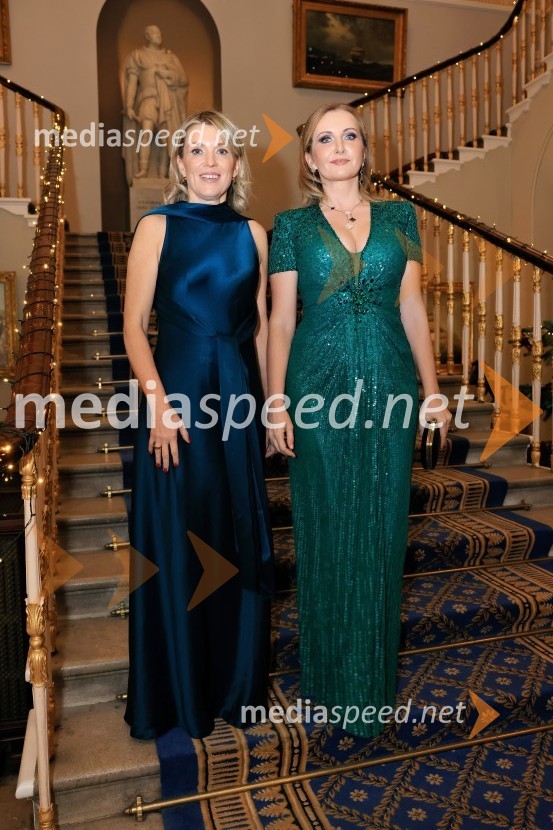  Barbara Uranjek, direktorica, Britansko-slovenska gospodarska zbornica;  Mojca Bartol Lesar, partnerica v oddelku davčno-pravnega svetovanja, PwC SloveniaChristmas Gala 2024, dogodek Britansko - slovenske gospodarske zbornice