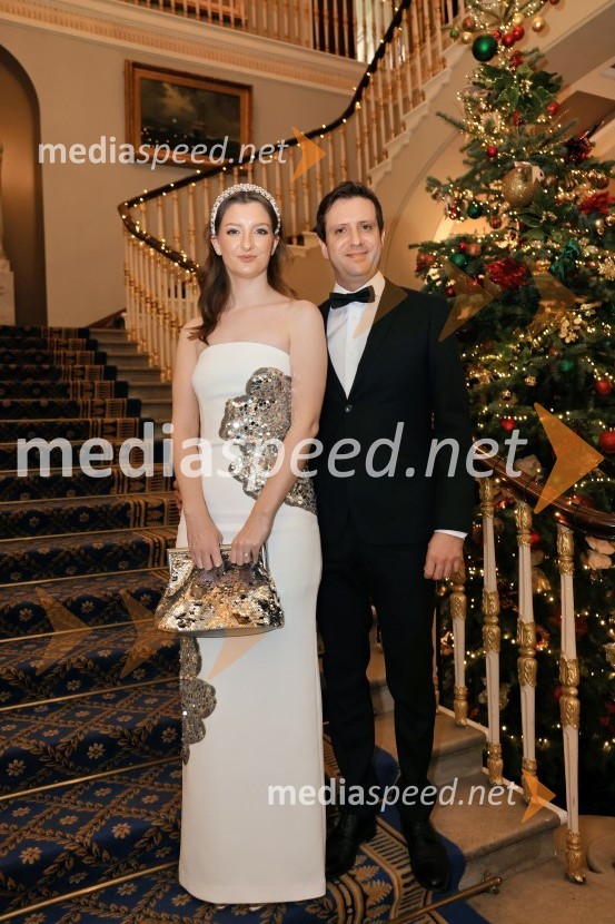  Sara Papež;  Janez Kranjc, predsednik uprave, Prva GroupChristmas Gala 2024, dogodek Britansko - slovenske gospodarske zbornice