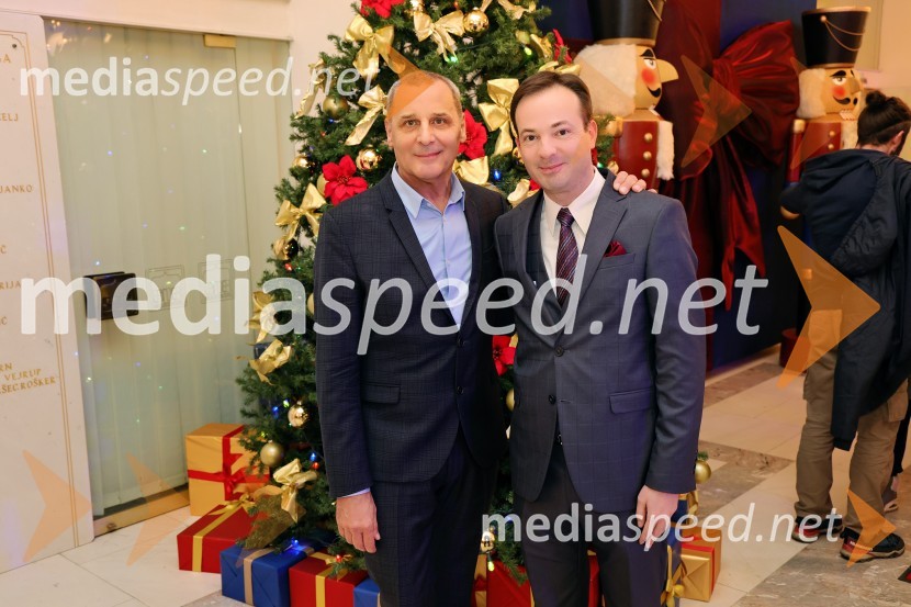  Danilo Rošker, direktor SNG Maribor; dr. Sebastijan Valentan, duhovnik, Župnija Sveti Peter pri Mariboru- MalečnikTurandot, opera na odru Slovenskega narodnega gledališča Maribor