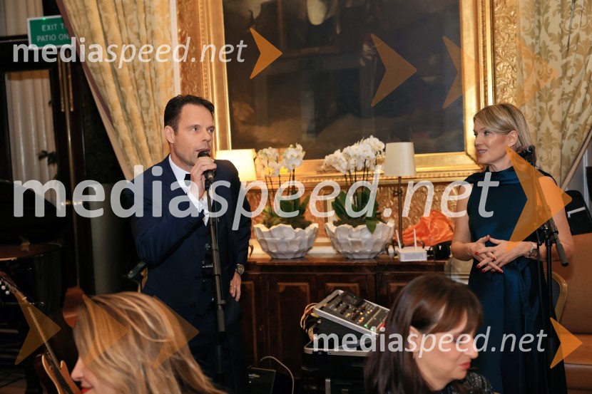  Robert Prelesnik, partner, odvetniška pisarna Rojs, Peljhan, Prelesnik & partnerji;  Barbara Uranjek, direktorica, Britansko-slovenska gospodarska zbornicaChristmas Gala 2024, dogodek Britansko - slovenske gospodarske zbornice