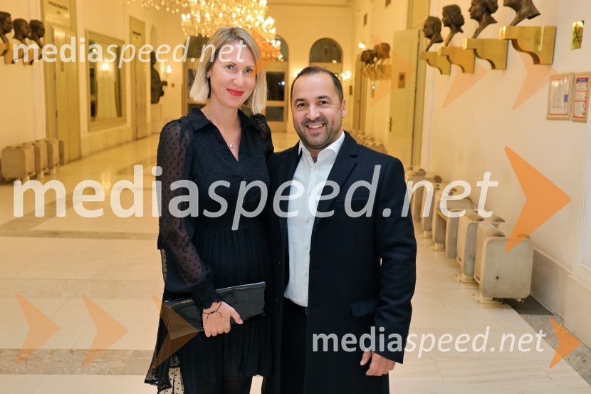  Mateja Kožuh, producentka in joga učiteljica MS7;  Tim Ribič, SNG MariborTurandot, opera na odru Slovenskega narodnega gledališča Maribor