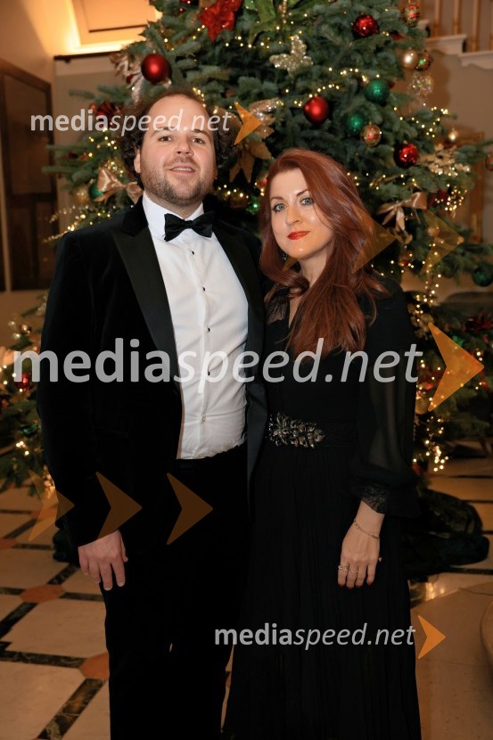  Ermin Tkalec, glasbenik;  Špela Drobnič Rener, Britansko-slovenska gospodarska zbornicaChristmas Gala 2024, dogodek Britansko - slovenske gospodarske zbornice