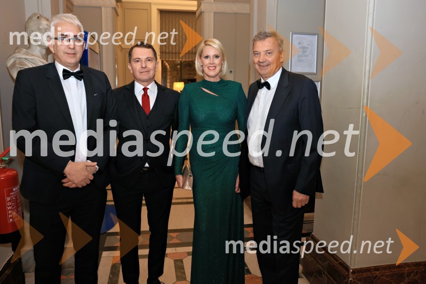  Mitja  Gorenšček, svetnik, Državni svet;  Tomaž Orešič, podpredsednik skupine Resalta;  Petra Juvančič, izvršna direktorica, Združenje Manager;  Jože Smole, svetnik, Državni svetChristmas Gala 2024, dogodek Britansko - slovenske gospodarske zbornice