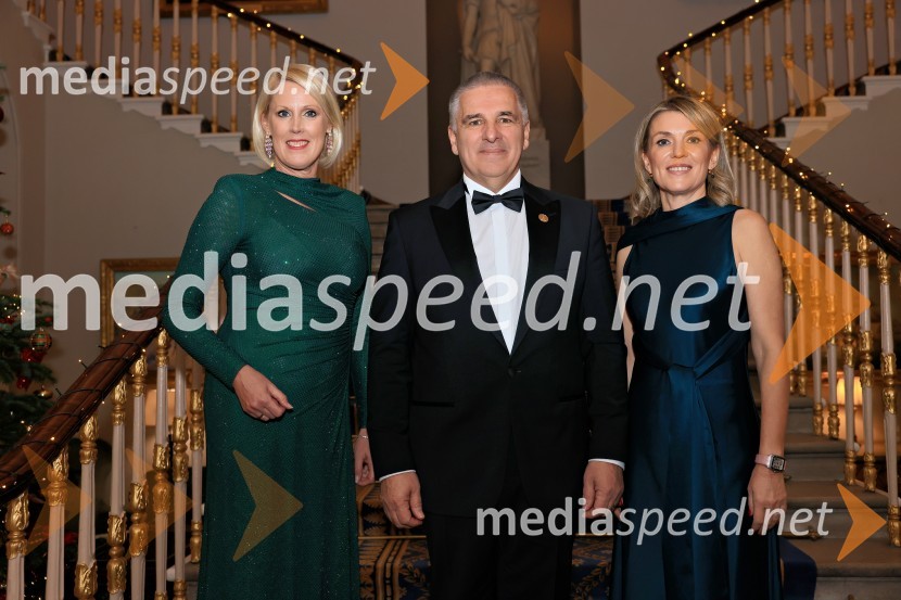  Petra Juvančič, izvršna direktorica, Združenje Manager;  Marko Lotrič, predsednik, Državni svet;  Barbara Uranjek, direktorica, Britansko-slovenska gospodarska zbornicaChristmas Gala 2024, dogodek Britansko - slovenske gospodarske zbornice