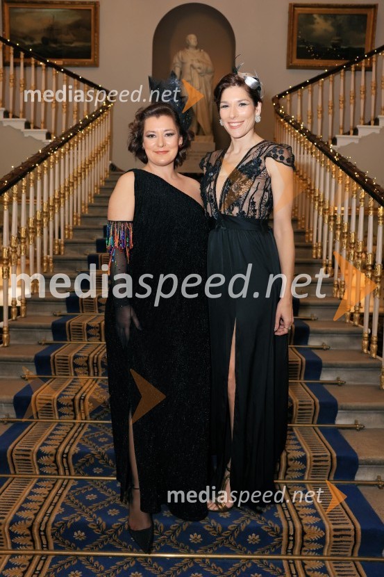  Ana Lazovski, oblikovalka klobukov in maskerka;  Kaja KopitarChristmas Gala 2024, dogodek Britansko - slovenske gospodarske zbornice