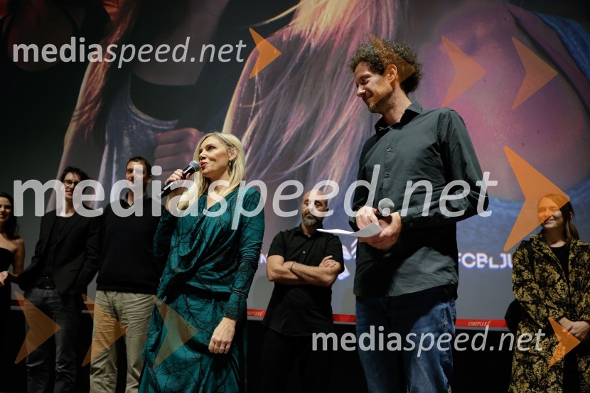  Katarina Čas, igralka;  Toni Cahunek, igralec, novinarPa tako lep dan je bil, premiera slovenskega filma v Cineplexx Ljubljana