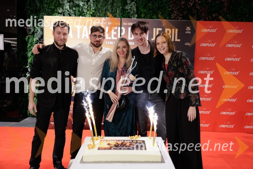  ... ;  Perica Rai, režiser;  Katarina Čas, igralka;  Jure Henigman, igralec;  Barbara Ribnikar, igralkaPa tako lep dan je bil, premiera slovenskega filma v Cineplexx Ljubljana