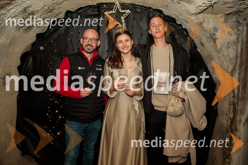  Srečko Štagar, ZTKK;  Sanja Ferjančič, 27. Vinska kraljica Slovenije 2024;  ... Vinska pot v rovih pod starim Kranjem 2024, sobota 2