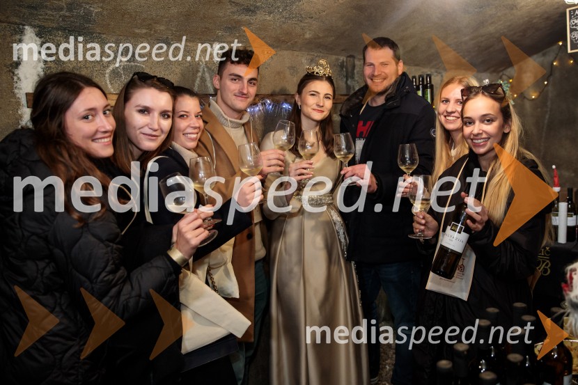  ... ;  ... ;  ... ;  ... ;  Sanja Ferjančič, 27. Vinska kraljica Slovenije 2024;  ... ;  ... ;  ... Vinska pot v rovih pod starim Kranjem 2024, sobota 2