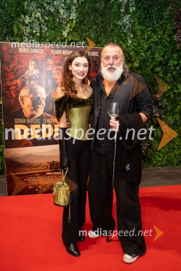  Zala Djurić, igralka;  Vinci Vogue Anžlovar, scenaristPoslovil se je Vinci Vogue Anžlovar, legenda slovenskega filma