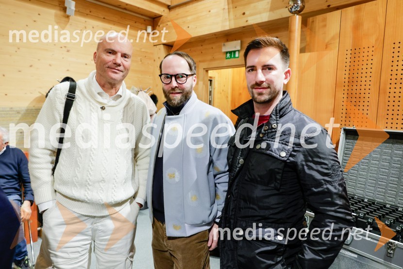  Marko Kryžanowski;  Dejan David Kemperl, urednik revije Golf Klub Premium;  Tomaž  Kemperl , urednik revije Golf Klub PremiumMsgr. Jean-Marie Antoine Joseph Speich, gost v skednju Škrabčeve domačije