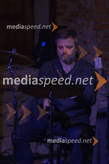  Jure Pukl, glasbenikNa pragu nevidnega, predstava ob jubileju Lutkovnega gledališča Maribor