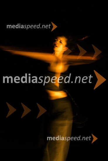  Urška Centa, plesalka flamenkaNa pragu nevidnega, predstava ob jubileju Lutkovnega gledališča Maribor