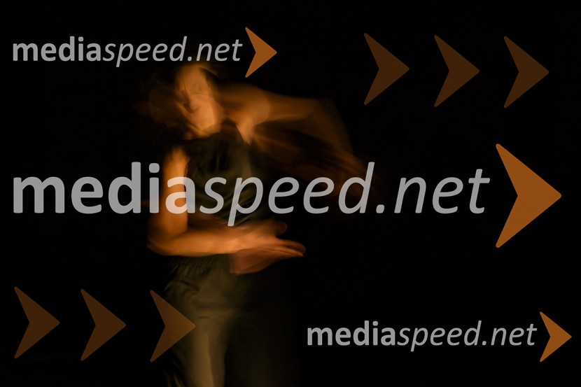  Urška Centa, plesalka flamenkaNa pragu nevidnega, predstava ob jubileju Lutkovnega gledališča Maribor