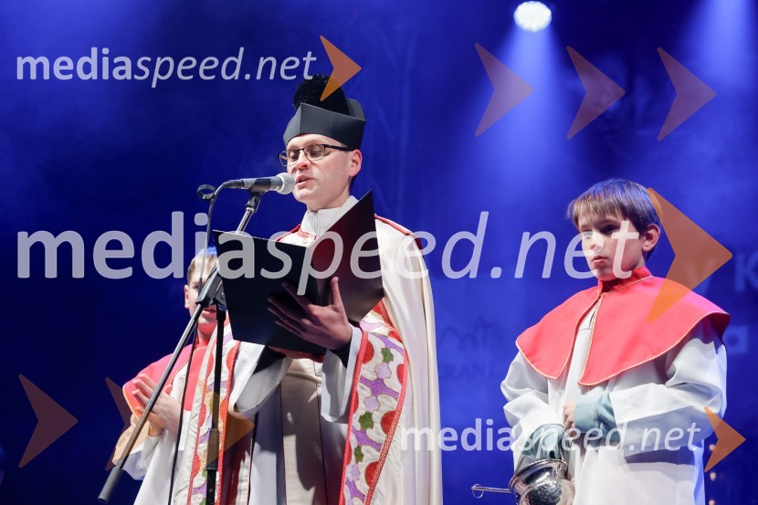  doc. dr. Andrej  Naglič, župnik v Kranju;  ... Tradicionalni prižig prazničnih luči na občinski praznik MOK