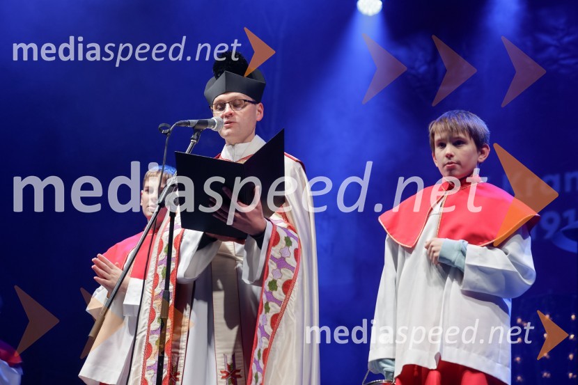  doc. dr. Andrej  Naglič, župnik v Kranju;  ... Tradicionalni prižig prazničnih luči na občinski praznik MOK