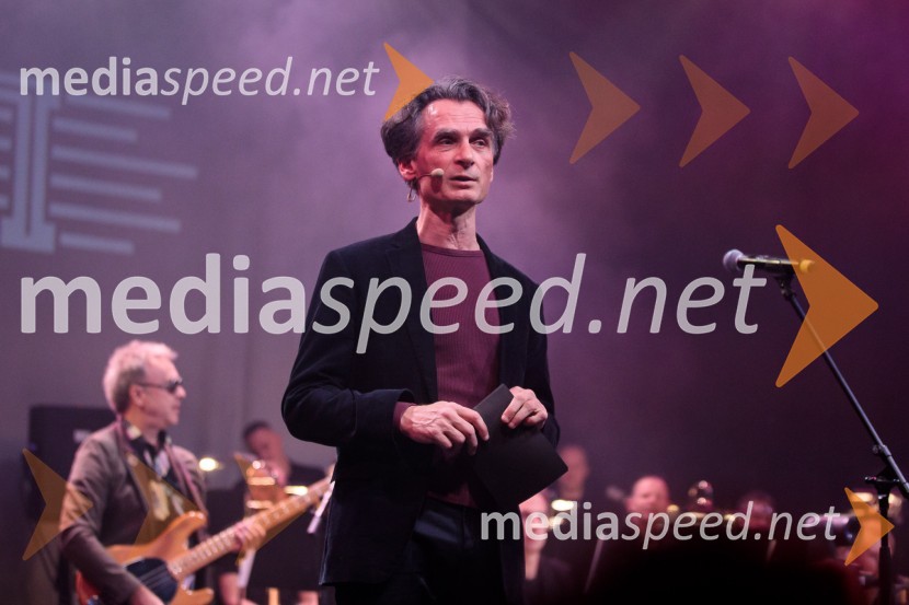  Jure Longyka, moderatorIzštekanih 10: Elevators z Big Bandom RTV Slovenija in gosti