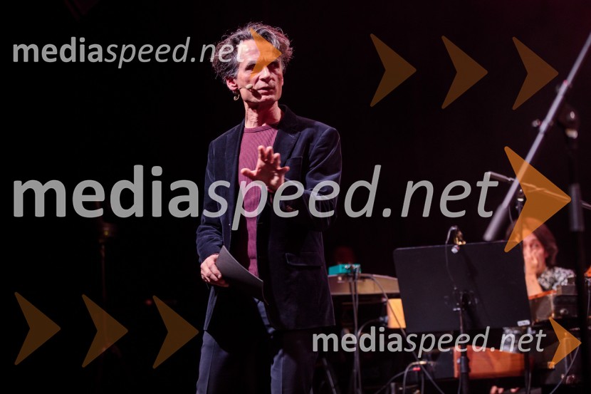  Jure Longyka, moderatorIzštekanih 10: Elevators z Big Bandom RTV Slovenija in gosti