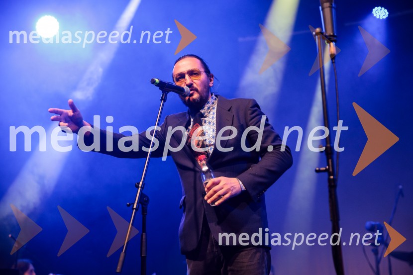  Simon AvsecIzštekanih 10: Elevators z Big Bandom RTV Slovenija in gosti