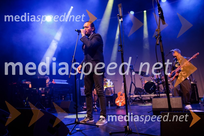  Simon AvsecIzštekanih 10: Elevators z Big Bandom RTV Slovenija in gosti