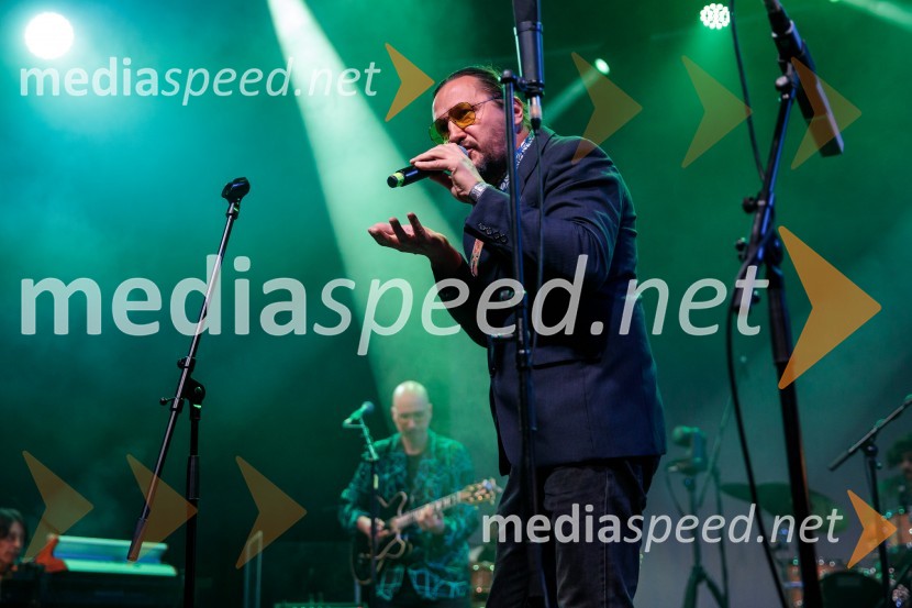  Simon AvsecIzštekanih 10: Elevators z Big Bandom RTV Slovenija in gosti