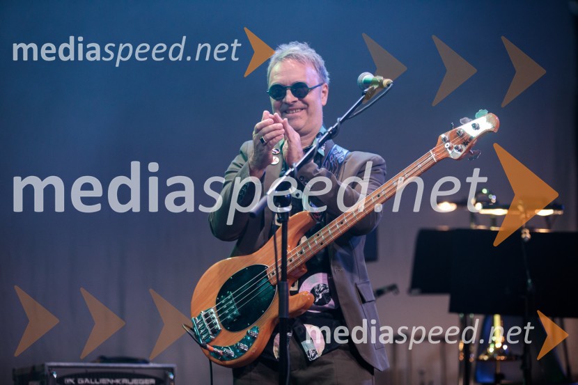  Jani Hace, glasbenik, SiddhartaIzštekanih 10: Elevators z Big Bandom RTV Slovenija in gosti