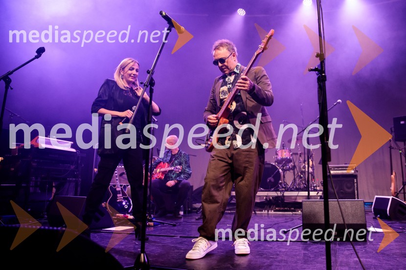  Lara Šiljevinac, pevka Lara Love;  Jani Hace, glasbenik, SiddhartaIzštekanih 10: Elevators z Big Bandom RTV Slovenija in gosti