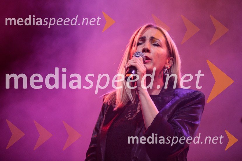  Lara Šiljevinac, pevka Lara LoveIzštekanih 10: Elevators z Big Bandom RTV Slovenija in gosti