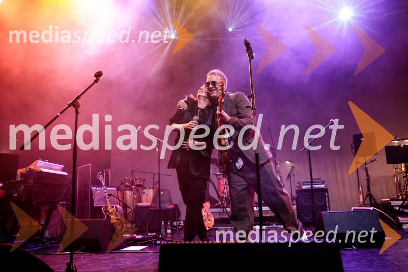  Lara Šiljevinac, pevka Lara Love;  Jani Hace, glasbenik, SiddhartaIzštekanih 10: Elevators z Big Bandom RTV Slovenija in gosti