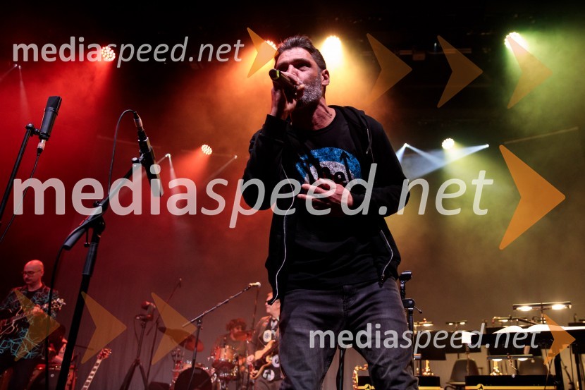  David  Kovšca – Buda, pevec skupine Elvis JacksonIzštekanih 10: Elevators z Big Bandom RTV Slovenija in gosti