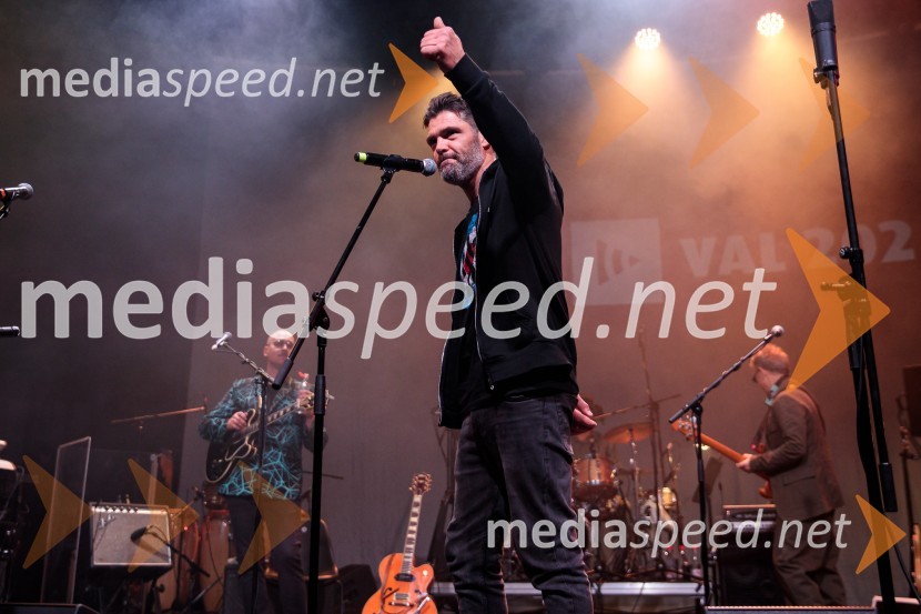  David  Kovšca – Buda, pevec skupine Elvis JacksonIzštekanih 10: Elevators z Big Bandom RTV Slovenija in gosti