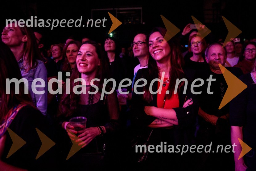  Petra Marc, novinarka, RTV Slovenija;  Tjaša Perko, kaskaderka in blogerkaIzštekanih 10: Elevators z Big Bandom RTV Slovenija in gosti