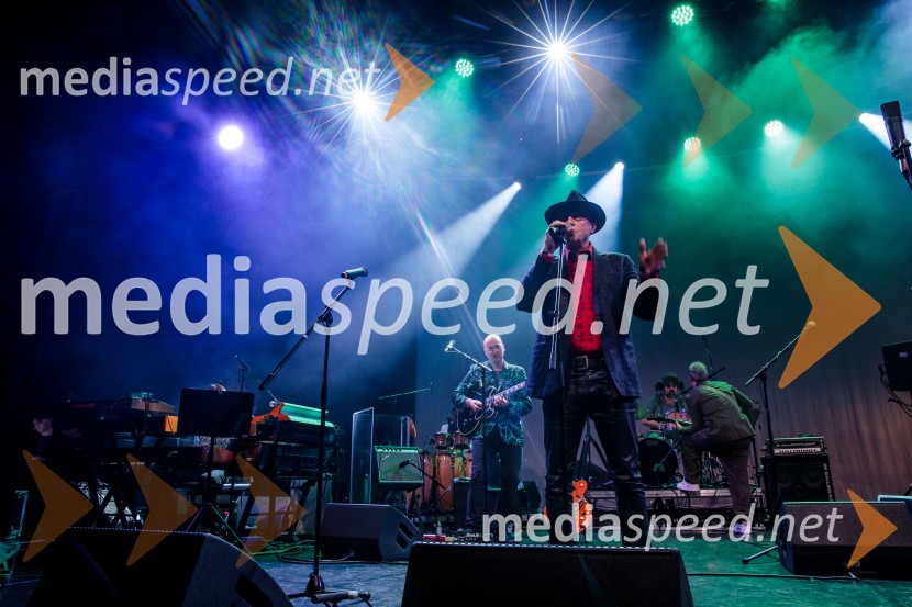  Vlado Kreslin, glasbenikIzštekanih 10: Elevators z Big Bandom RTV Slovenija in gosti