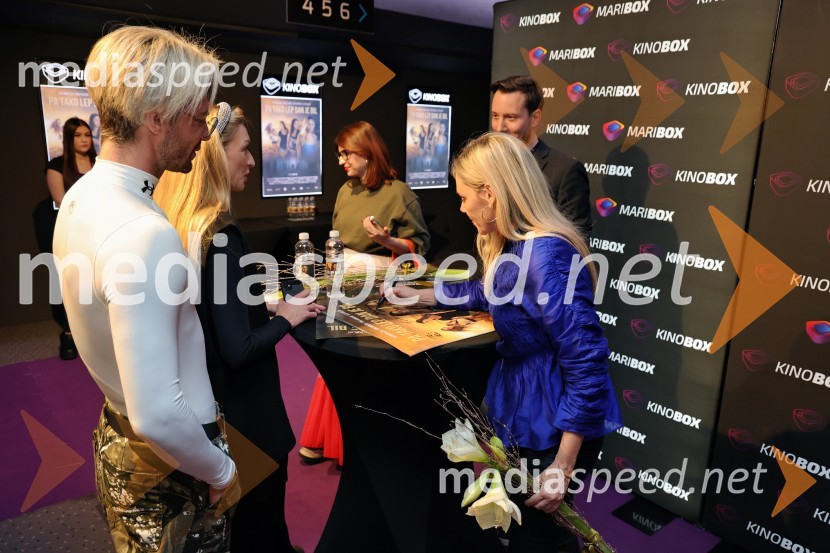  Tibor Golob, fotograf;  Katarina Čas, igralkaPremiera filma Pa tako lep dan je bil s Katarino Čas v Mariboxu