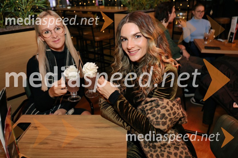  Tajda Slavič;  Marisa Višnjić, modelPremiera filma Pa tako lep dan je bil s Katarino Čas v Mariboxu