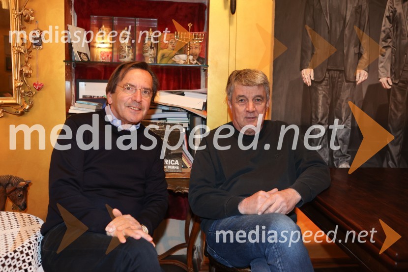  ... ;  Jožef  ŠkoljčPodelitev plakete ob Prešernovi nagradi Svetlani Makarovič