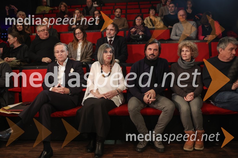  David Sluga, odvetnik;  Svetlana Makarovič, pisateljica;  Rok Žnidaršič, podžupan, Mestna občina Ljubljana in arhitekt;  ... Podelitev plakete ob Prešernovi nagradi Svetlani Makarovič