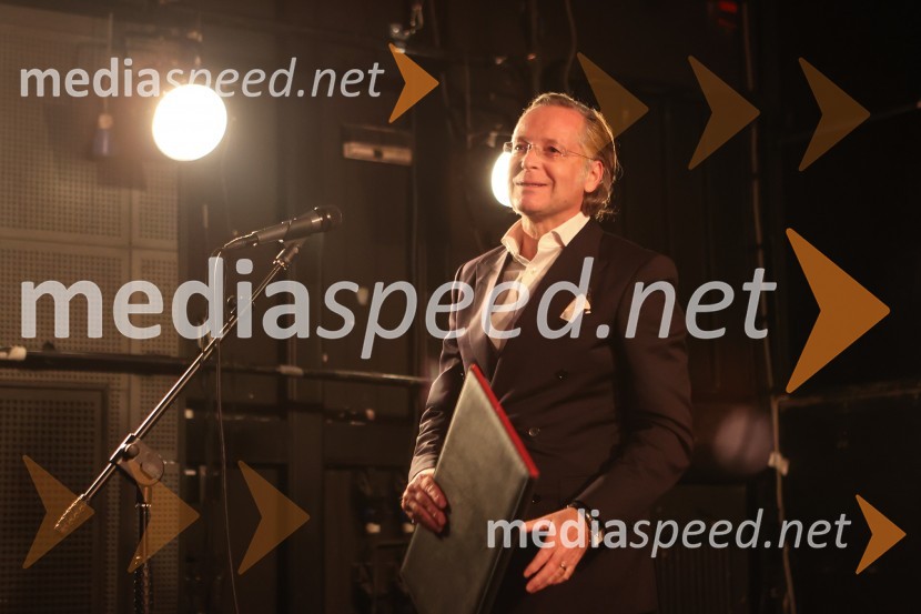  David Sluga, odvetnikPodelitev plakete ob Prešernovi nagradi Svetlani Makarovič