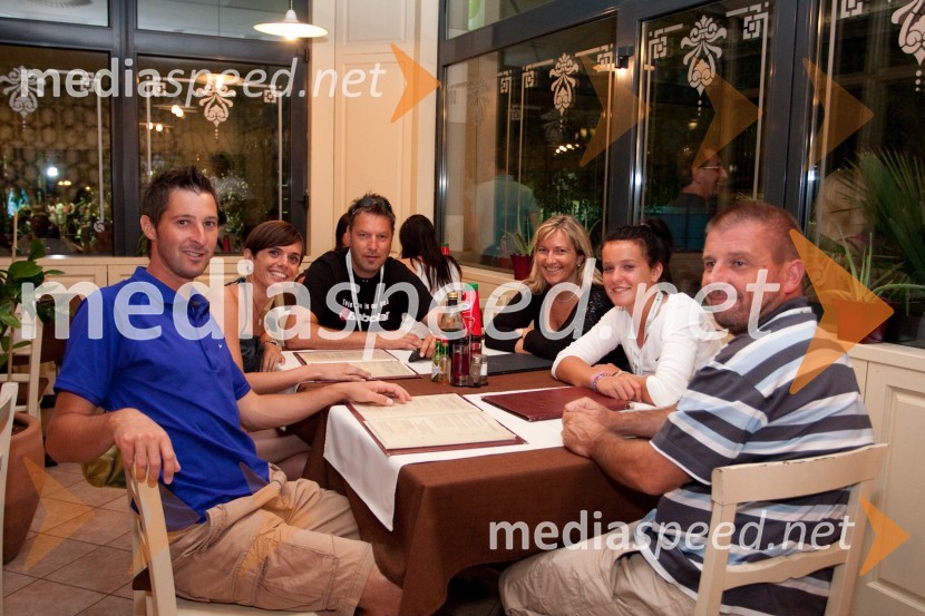 Matjaž Pogačnik, Helena Prokop, ...,  Melita Poglajen, Nastja Kolar, teniška igralka in  Andrej PoglajSlovenia open 2009, teniški turnir