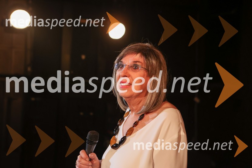  Svetlana Makarovič, pisateljicaPodelitev plakete ob Prešernovi nagradi Svetlani Makarovič