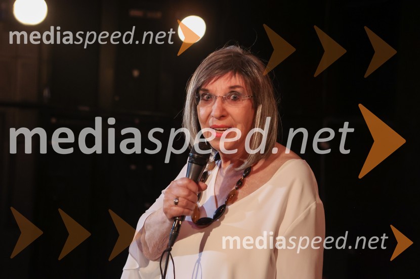  Svetlana Makarovič, pisateljicaPodelitev plakete ob Prešernovi nagradi Svetlani Makarovič