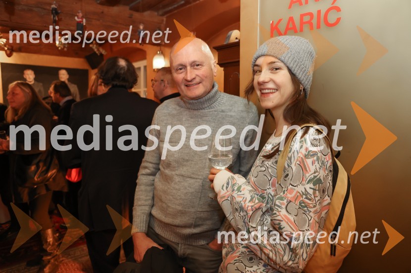  Blaž Lukan, kritik, dramaturg;  Anja Novak, igralkaPodelitev plakete ob Prešernovi nagradi Svetlani Makarovič