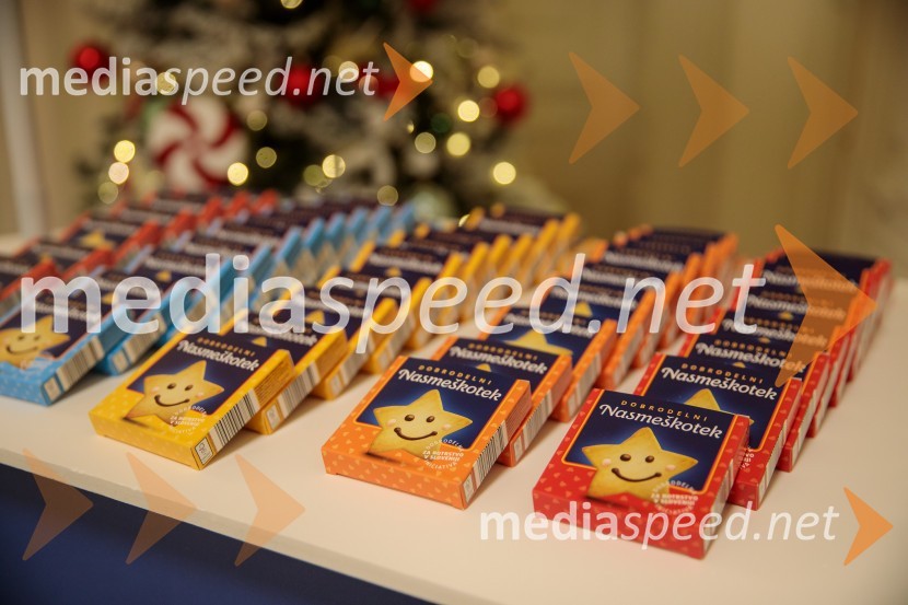 Nasmeškotek širi nasmehe