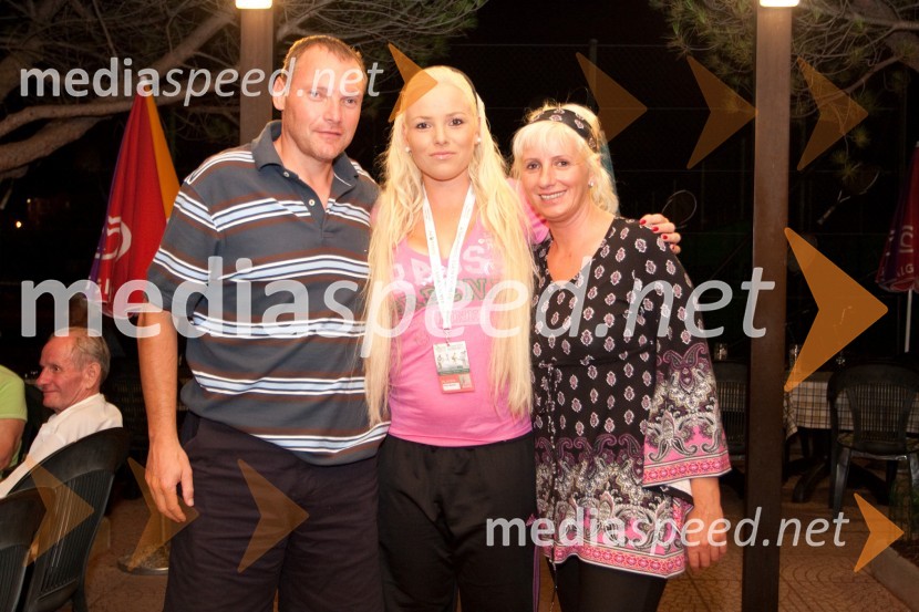 Tadeja Majerič, teniška igralka s staršiSlovenia open 2009, teniški turnir