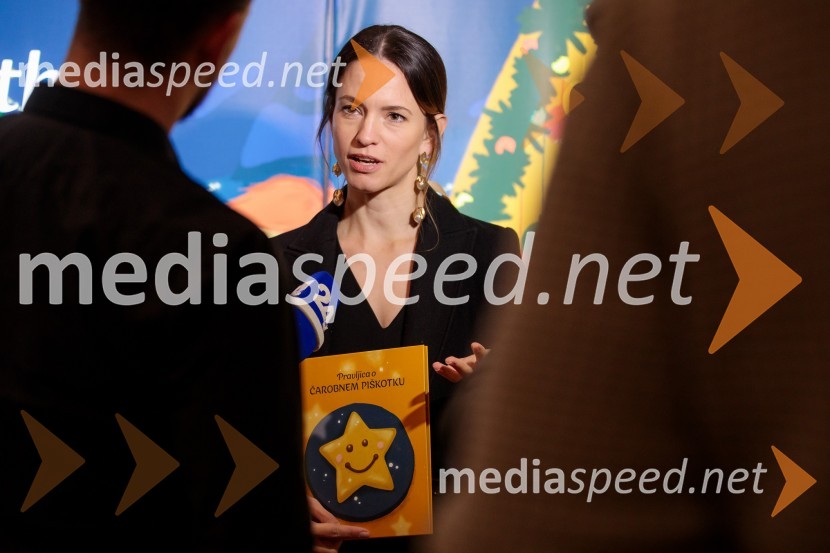 Nasmeškotek širi nasmehe