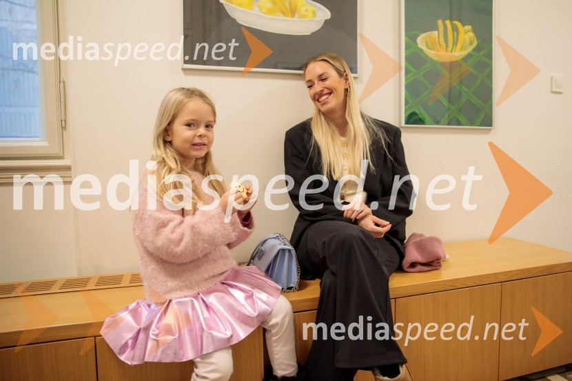 Nasmeškotek širi nasmehe