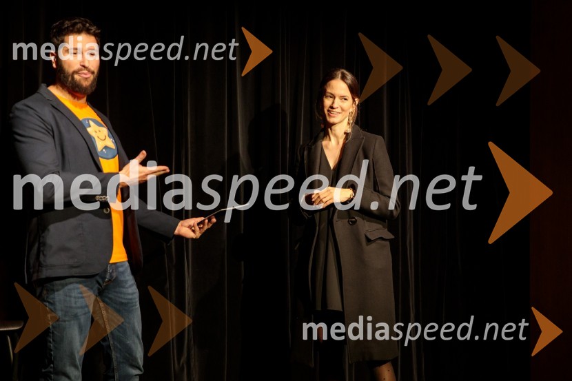 Nasmeškotek širi nasmehe